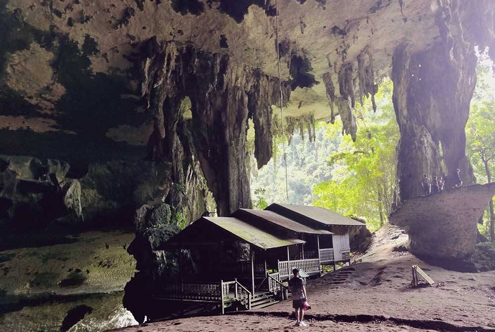 10 Gua Warisan Dunia Terbaik Menurut UNESCO: Keajaiban Alam dan Sejarah yang Memukau
