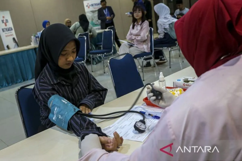 20 Juta Masyarakat Sudah Cek Kesehatan Gratis : Okezone Health