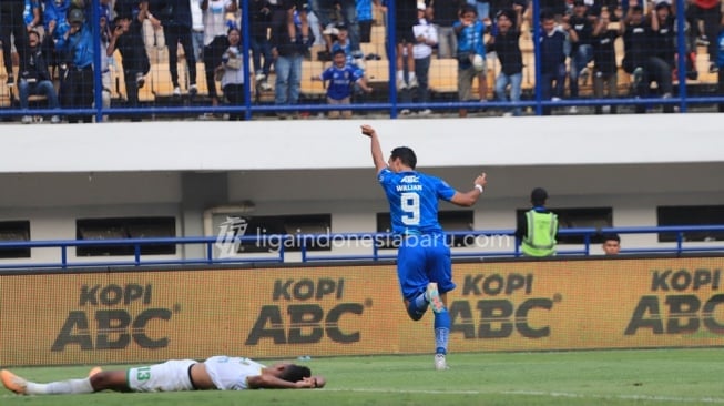 Cetak 1 Gol dan 2 Assist di Awal BRI Super League, Bukti Ezra Walian Figur Sentral di Skuad Persik