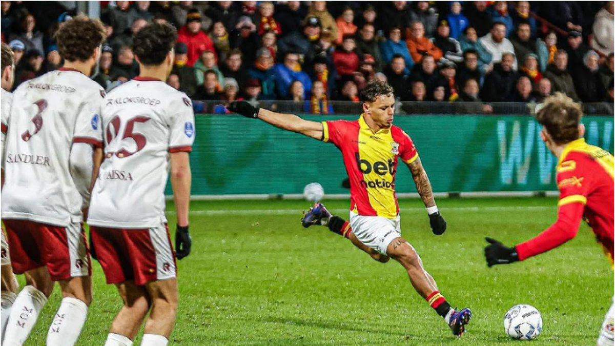 Fullback Timnas Indonesia Dean James Jadi Starter dan Kantongi Rating Tertinggi di Go Ahead Eagles, tapi Kalah 0-3 di Eredivisie
