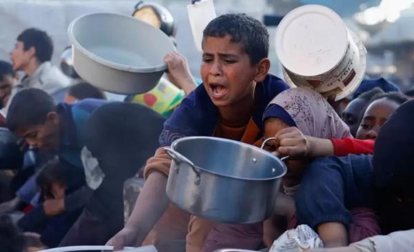 Ironi Anak-anak Kelaparan di Gaza: untuk Menangis Pun Mereka Tak Punya Tenaga