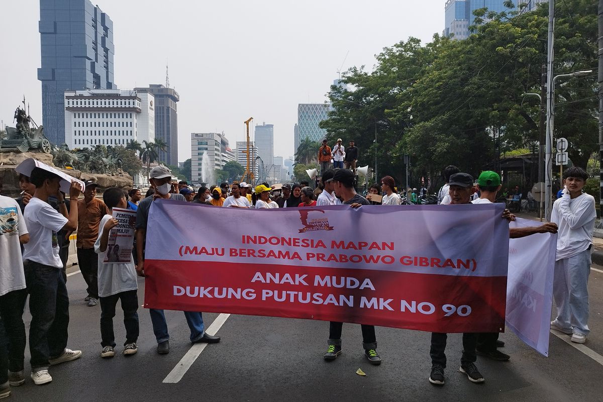 Massa Mengklaim Petani Aksi di Patung Kuda, Dukung Prabowo.