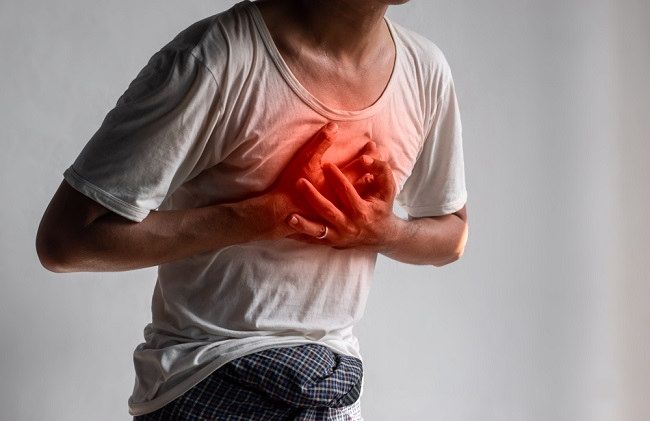 Nyeri Dada Tiba-tiba Perlu Segera Periksa? Ini Penjelasan Dokter