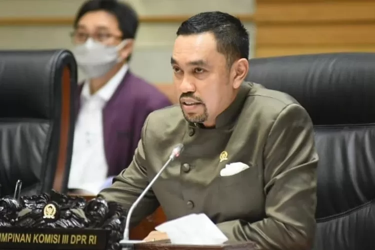 Sahroni Balas Kritik Desak Bubarkan DPR: Mental Orang Tolol Sedunia