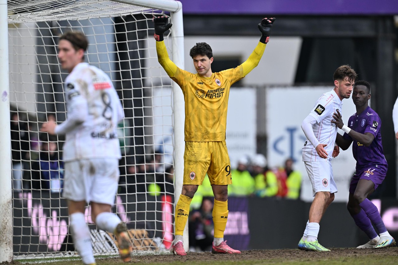 Transferbom Antwerp: City plots all-in voor Lammens