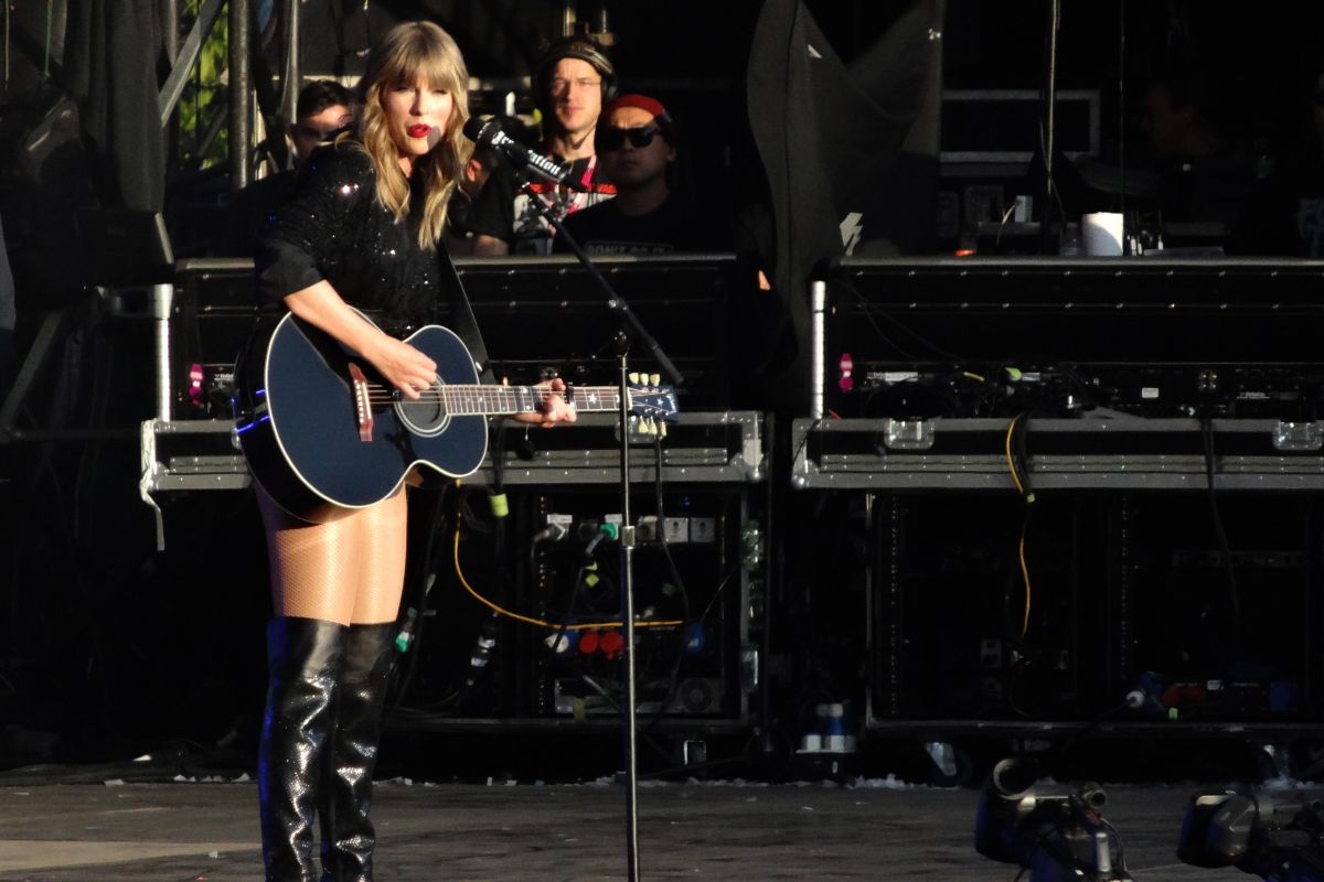 Trump Ditanya Komentar soal Pertunangan Taylor Swift, Ini Reaksinya