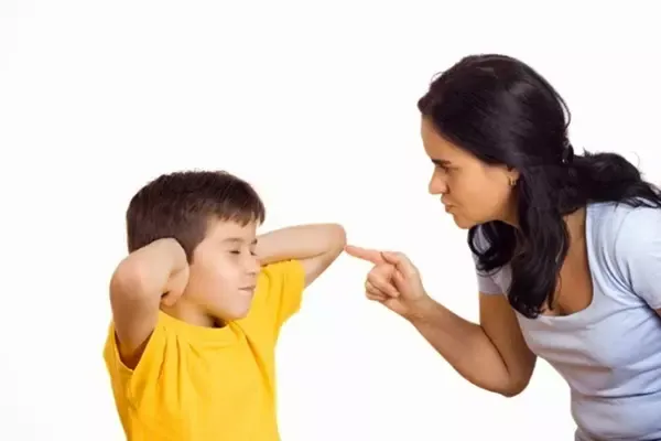 5 Kalimat Ajaib yang Bikin Anak Dijamin Mau Mendengarkan Orangtua.