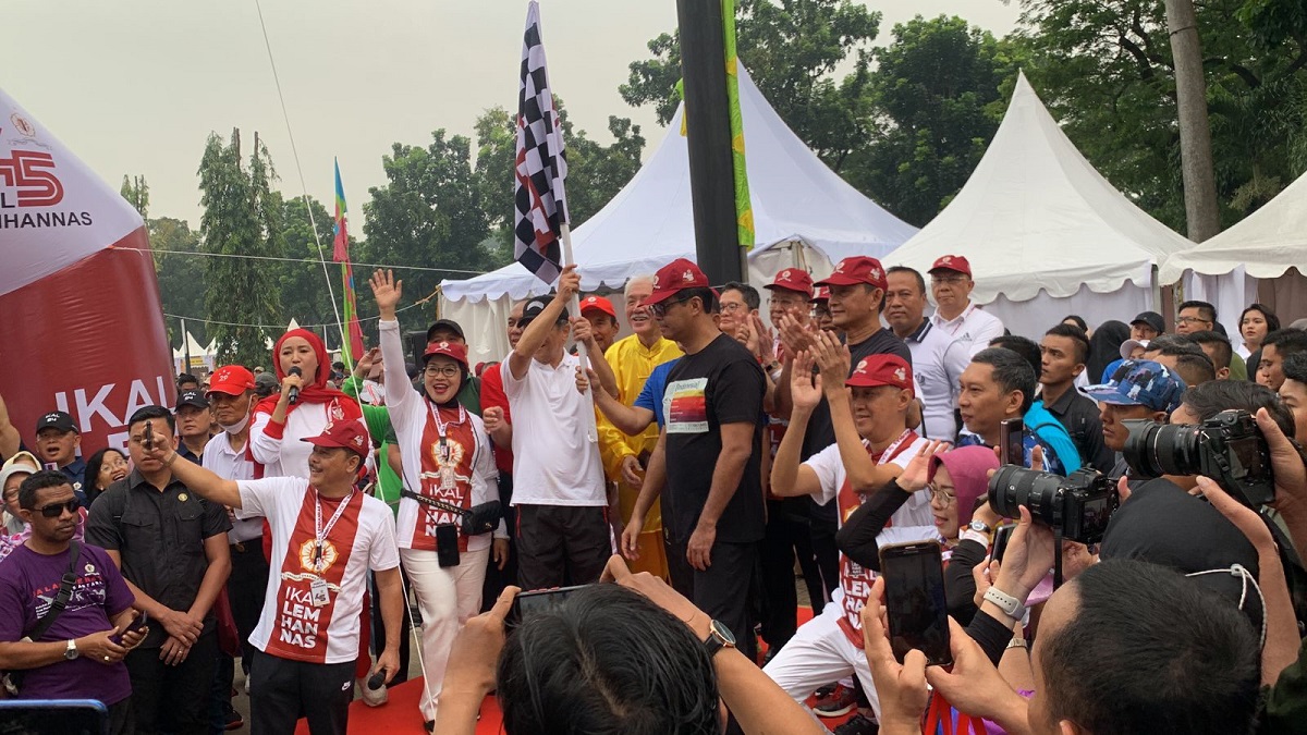 Bikin Komunitas @temanjalanpanjang, Saykoji Ajak Ratusan Orang Jalan di GBK : Okezone Women
