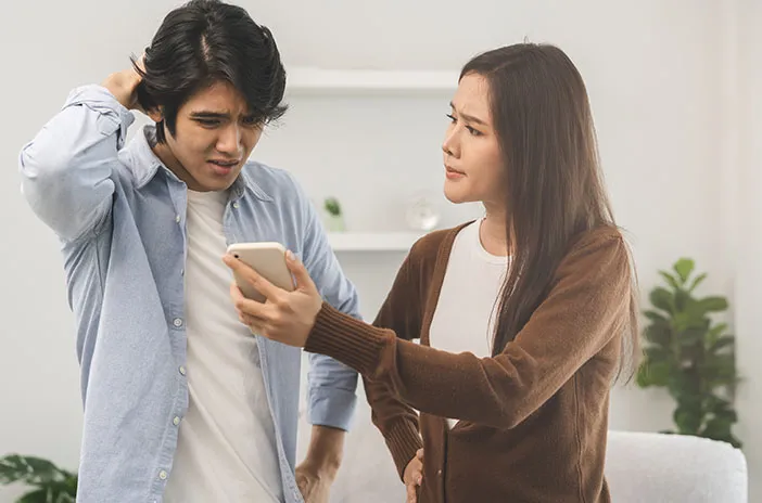Ciri-Ciri Suami Selingkuh, Gampang Marah hingga Jadi Pelit : Okezone Women