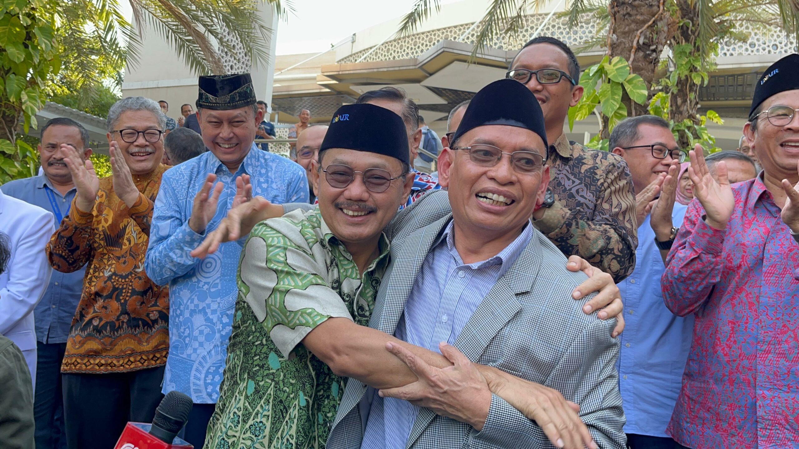 Dekan FK UI Minta Mahasiswa-Alumni Bijak Bermedsos: Jaga Sikap, Jangan Terprovokasi
