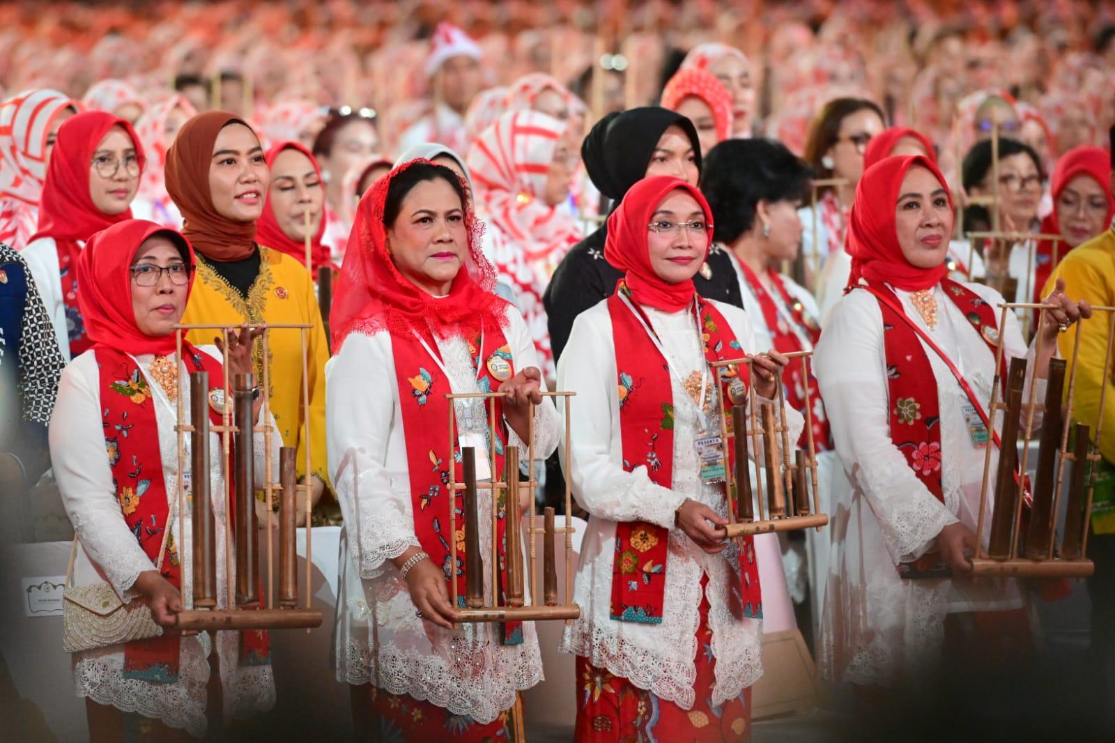 Diplomasi Budaya lewat Fotografi, Kemenbud dan Delapan Negara Hadirkan Pameran Tierra Viva
