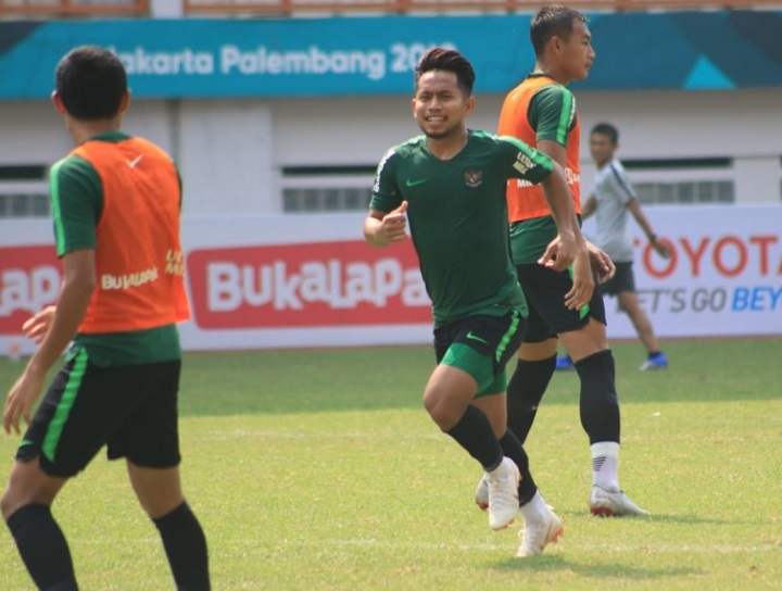 Duel Garudayaksa FC Vs Persekat Jadi Momen Reuni Taufiq dan Andik Vermansah: Saling Psywar, Sikut-Sikutan, Diakhiri dengan Gelak Tawa