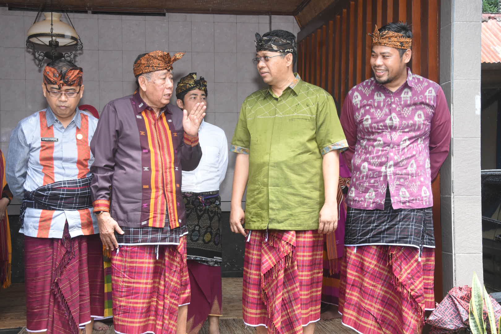 Hadiri Ritual Mulud Adat Bayan, Menbud Tegaskan Pentingnya Lestarikan Budaya Turun Temurun