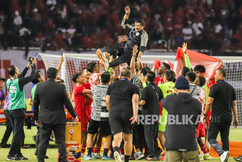 Indra Sjafri Berikan Saran untuk Menjadi Pesepak Bola dengan Kemampuan Komplet