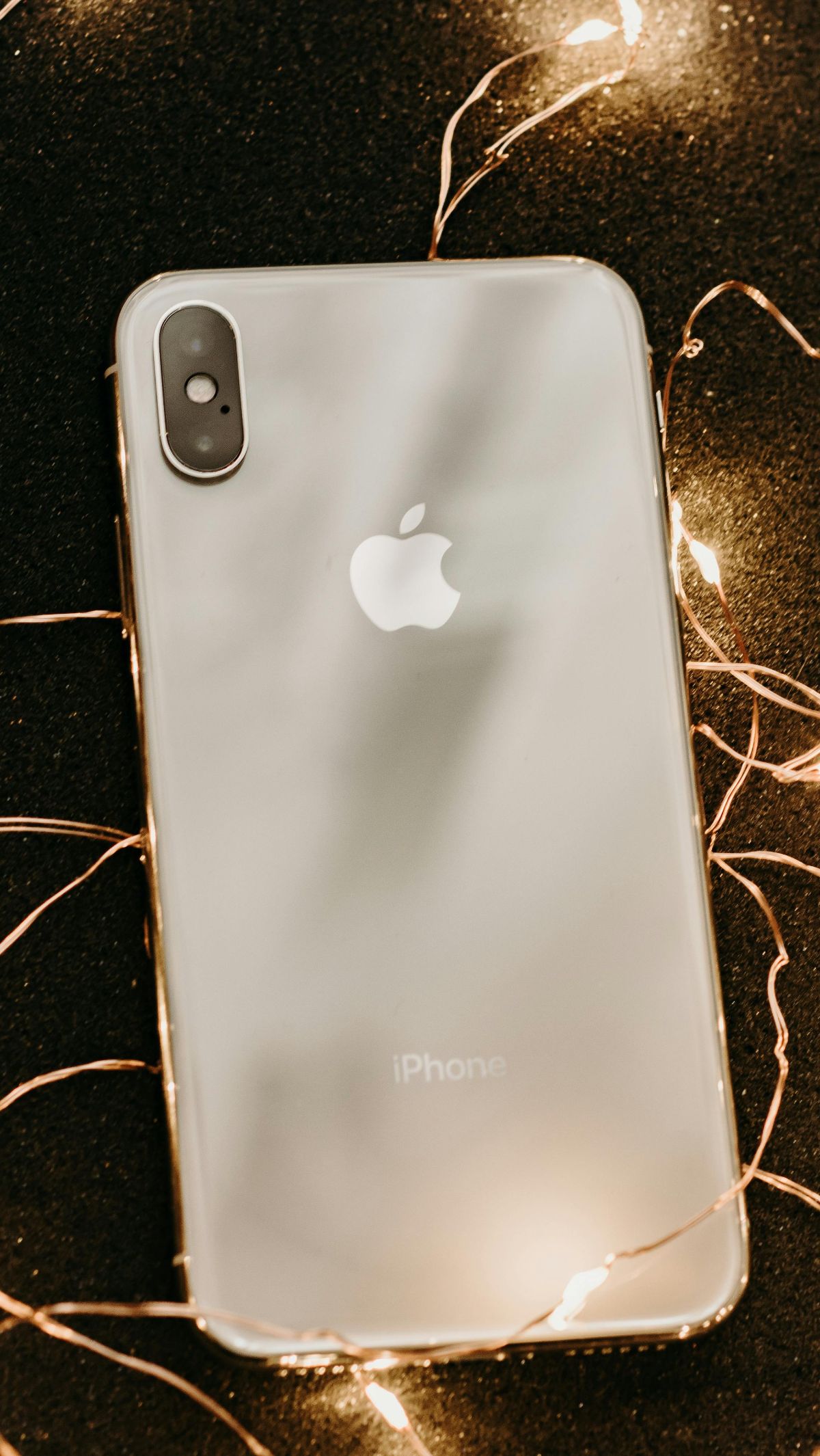 iPhone Air Disiksa Habis-habisan, Begini Nasib HP Tertipis Apple?