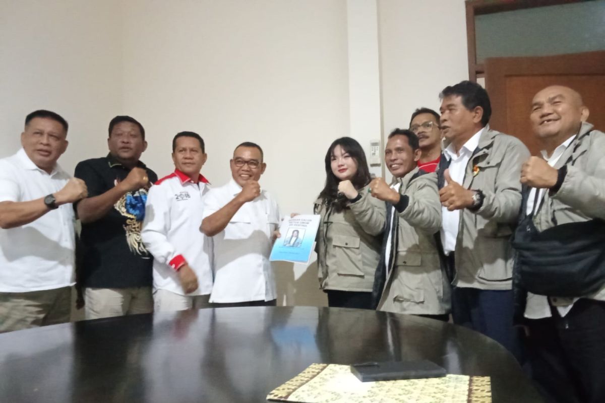 Legenda Tinju Nasional Ellyas Pical Beri Dukungan Moril Saat Hillary Lasut Resmi Jabat Ketua Umum PP Pertina