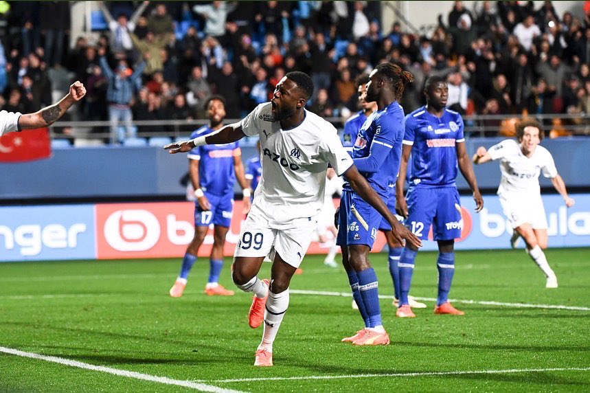 Mercato: Lille Perkuat Lini Belakang dengan Mbemba dan Verdonk