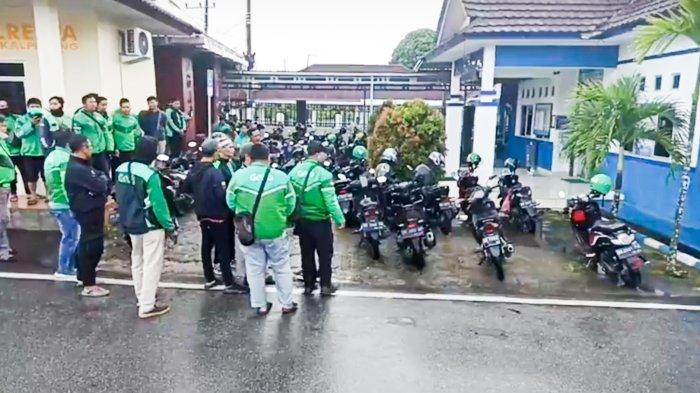 Oknum TNI di Pontianak Pukul Ojol, Puluhan Driver Datangi Pomdam Tanjungpura