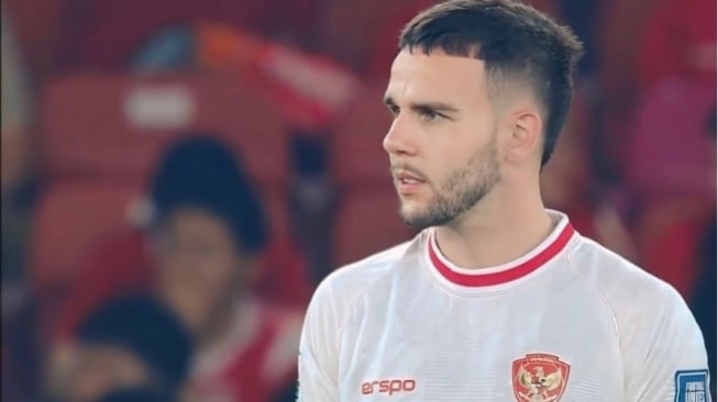 Pesona Calvin Verdonk: Bek Bertubuh Ramping, Berkontribusi Besar di Klub dan Timnas Indonesia