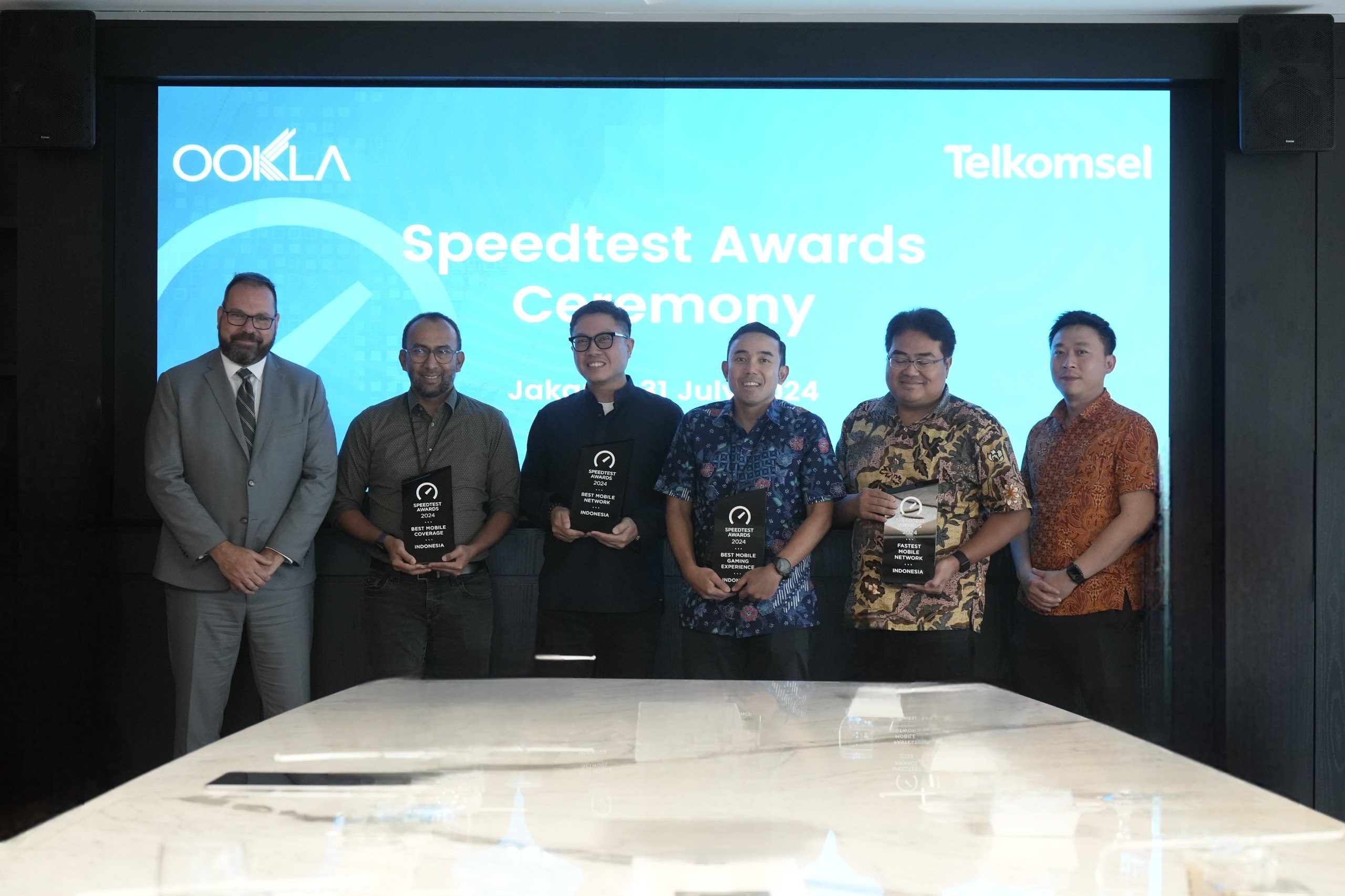 Telkomsel Sabet 6 Penghargaan Internasional Ookla 2025