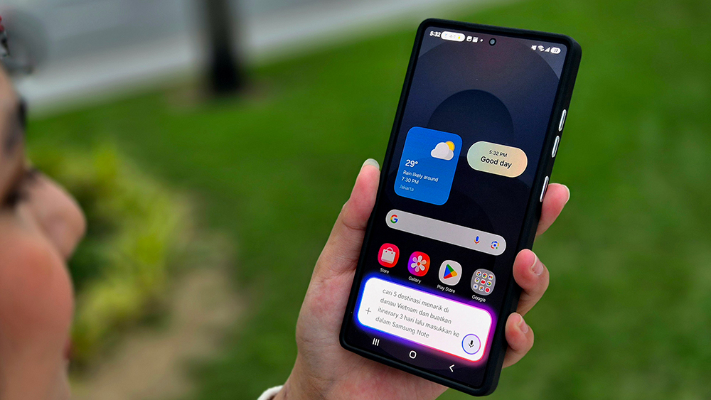 Tips Prompt Gemini Pakai Ponsel Samsung untuk Rencanakan Liburan