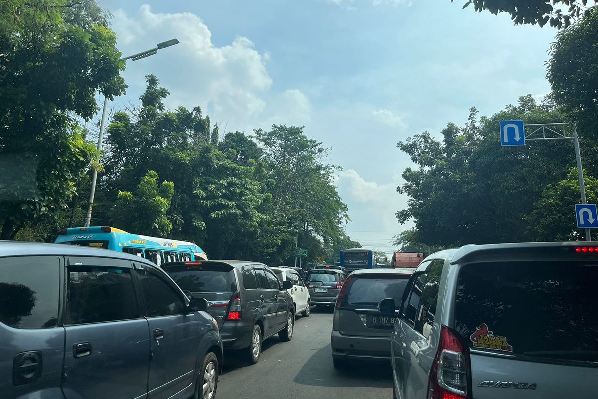 Urai Macet di TB Simatupang, Gerbang Tol Fatmawati 2 Akan Dibuka Gratis